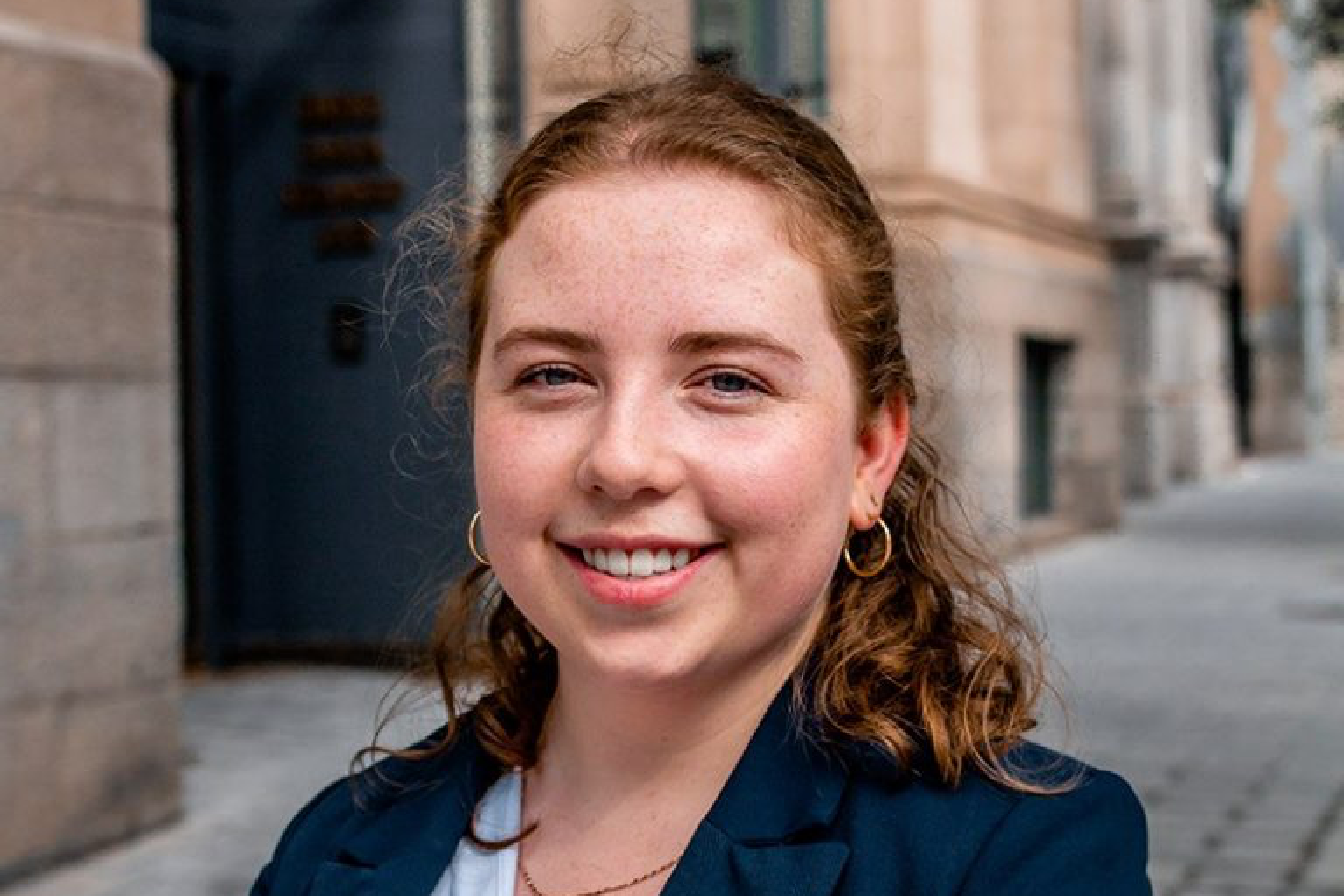 Katie Burnie headshot
